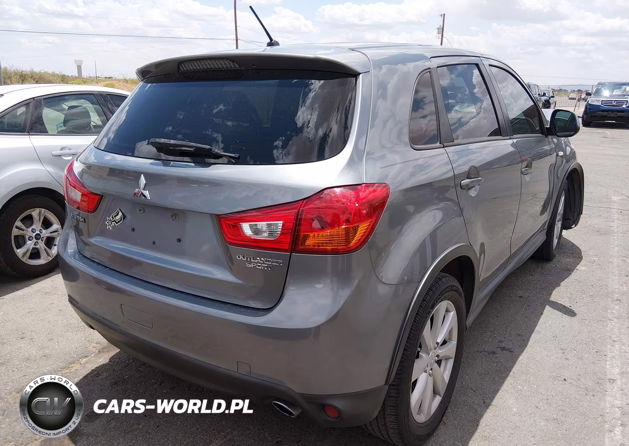2015 Mitsubishi Outlander Sport Es VIN:4A4AP3AU4FE046339 - 4