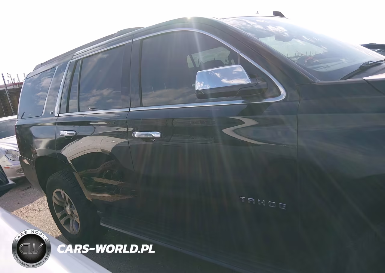 2018 Chevrolet Tahoe Lt VIN:1GNSKBKC4JR208960 - 13