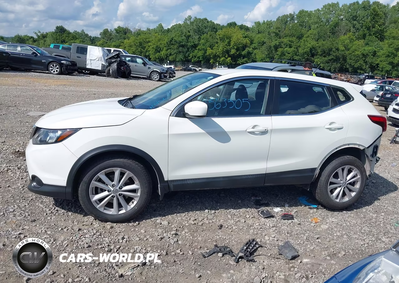 2017 Nissan Rogue Sport S VIN:JN1BJ1CR9HW108117 - 14