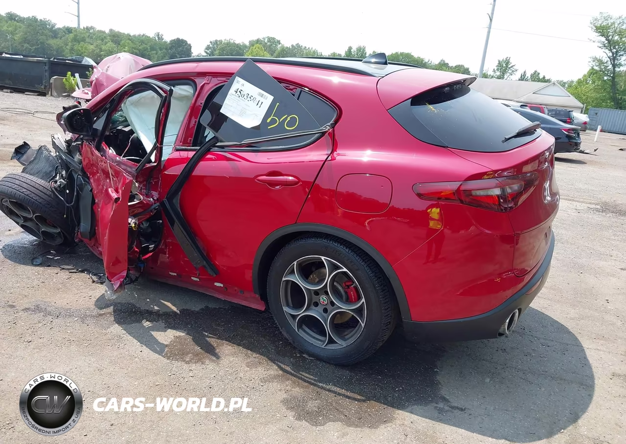 2018 Alfa Romeo Stelvio Sport Awd VIN:ZASFAKPN6J7B79472 - 3