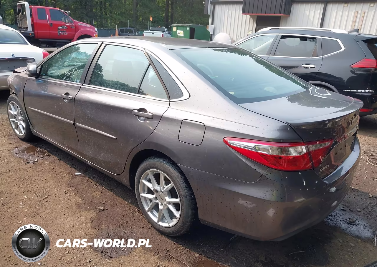 2017 Toyota Camry Se VIN:4T1BF1FK0HU805891 - 3