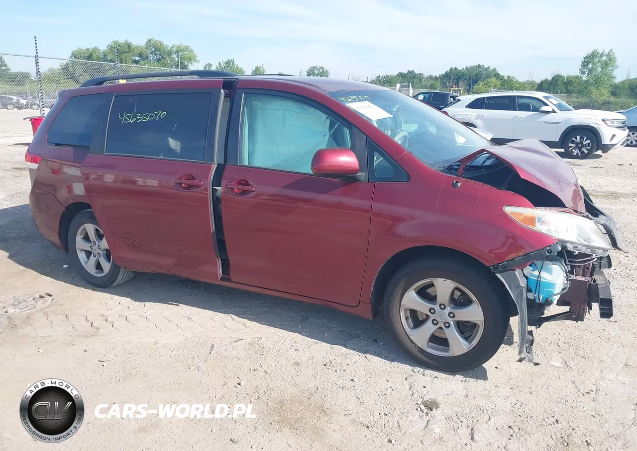 2011 Toyota Sienna Le V6