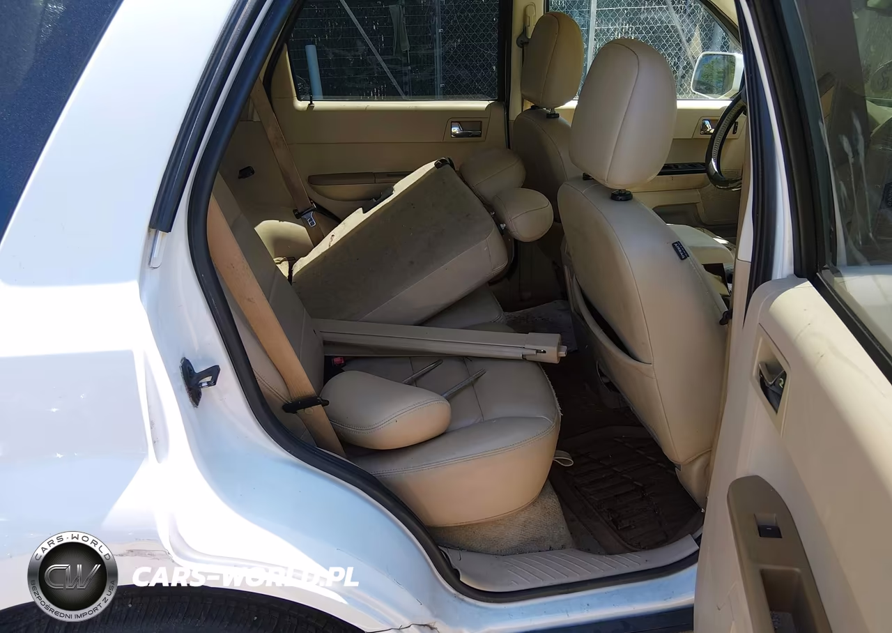2008 Ford Escape Limited VIN:1FMCU94118KC41098 - 8