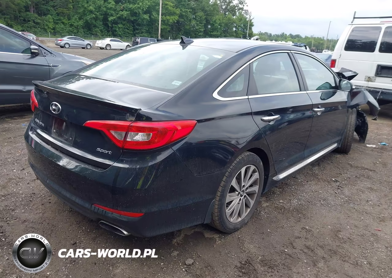 2017 Hyundai Sonata Sport VIN:5NPE34AF5HH567195 - 4