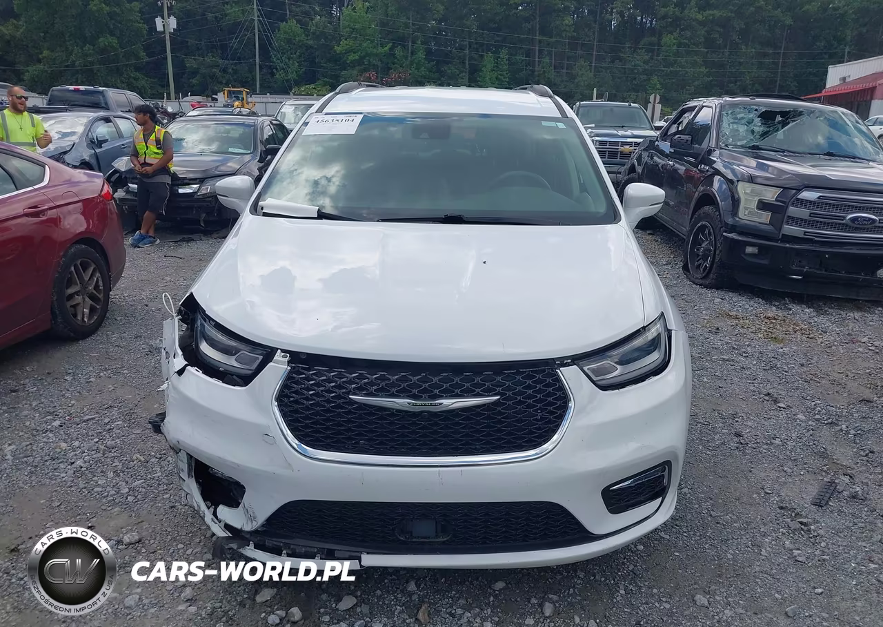 2022 Chrysler Pacifica Touring L VIN:2C4RC1BG6NR115665 - 12