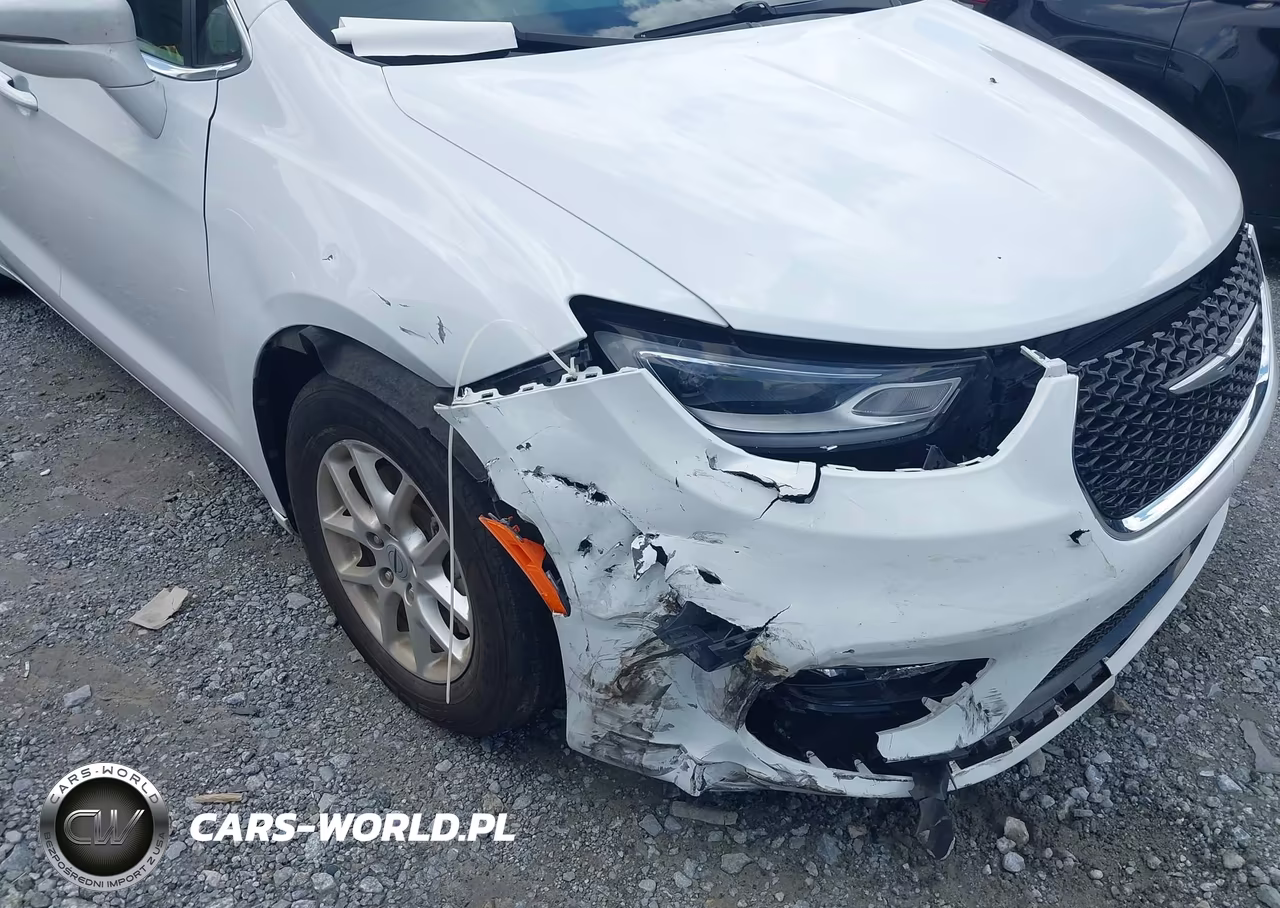 2022 Chrysler Pacifica Touring L VIN:2C4RC1BG6NR115665 - 6