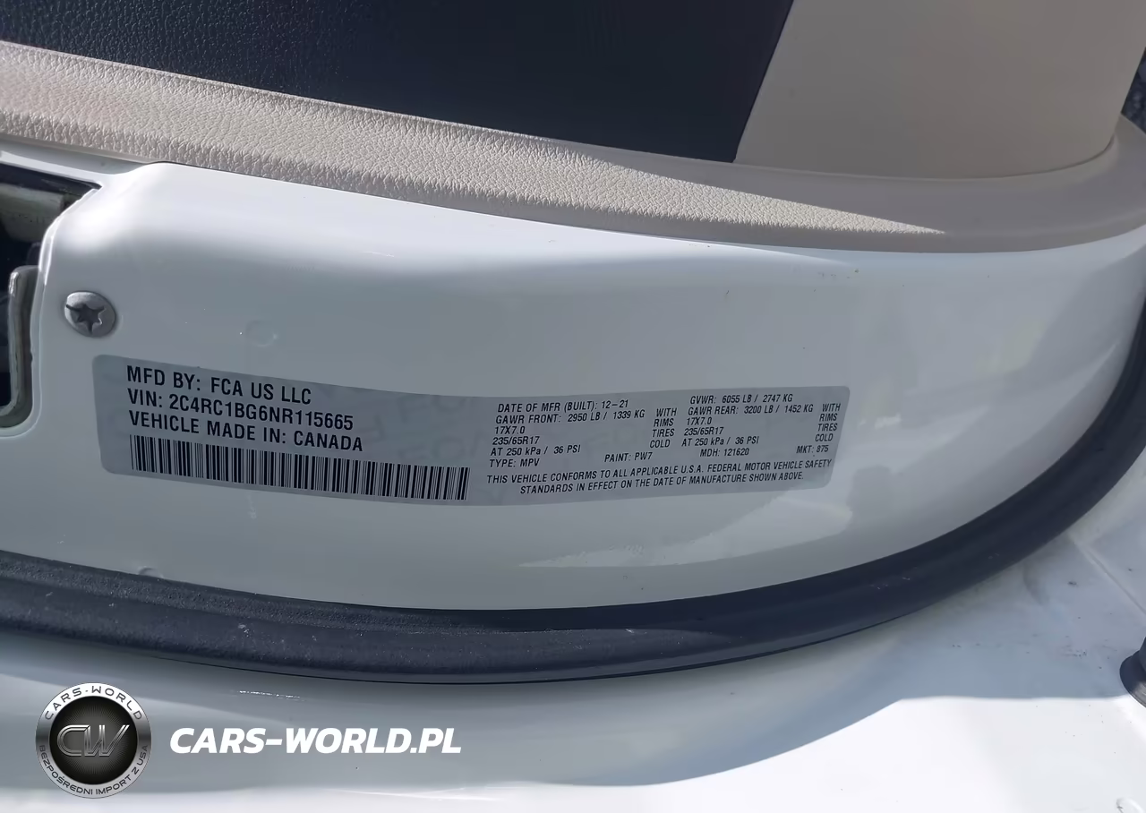 2022 Chrysler Pacifica Touring L VIN:2C4RC1BG6NR115665 - 9