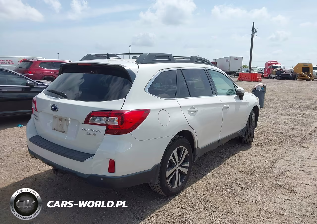 2017 Subaru Outback 3.6R Limited VIN:4S4BSENC2H3236092 - 4