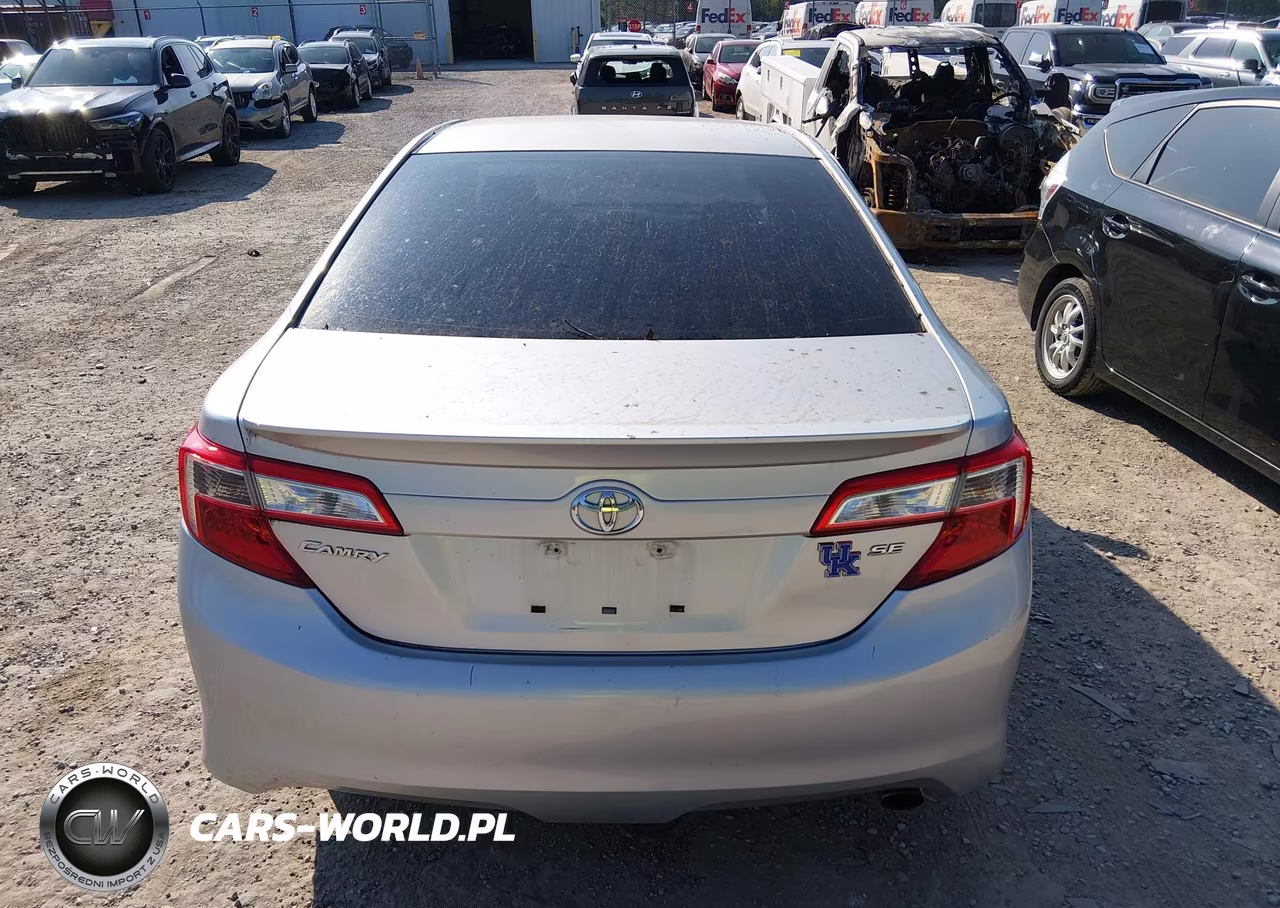 2014 Toyota Camry Se VIN:4T1BF1FK0EU316774 - 15