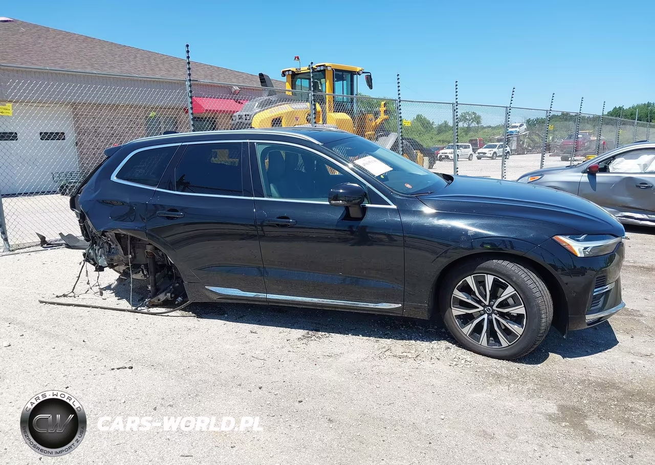 2023 Volvo Xc60 B5 Plus Bright Theme VIN:YV4L12RN9P1391123 - 13