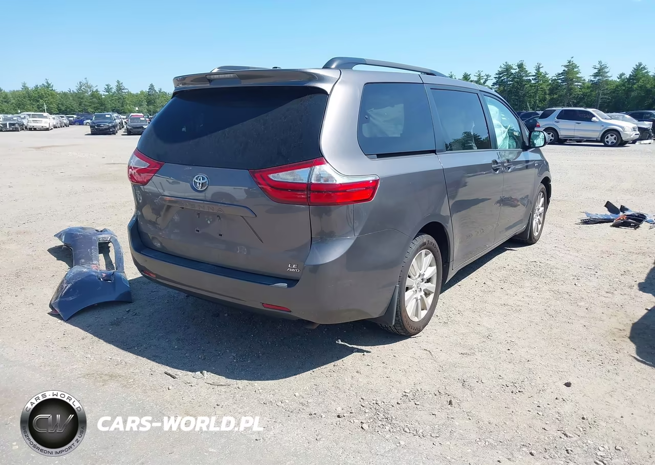 2017 Toyota Sienna Le 7 Passenger VIN:5TDJZ3DCXHS150027 - 4