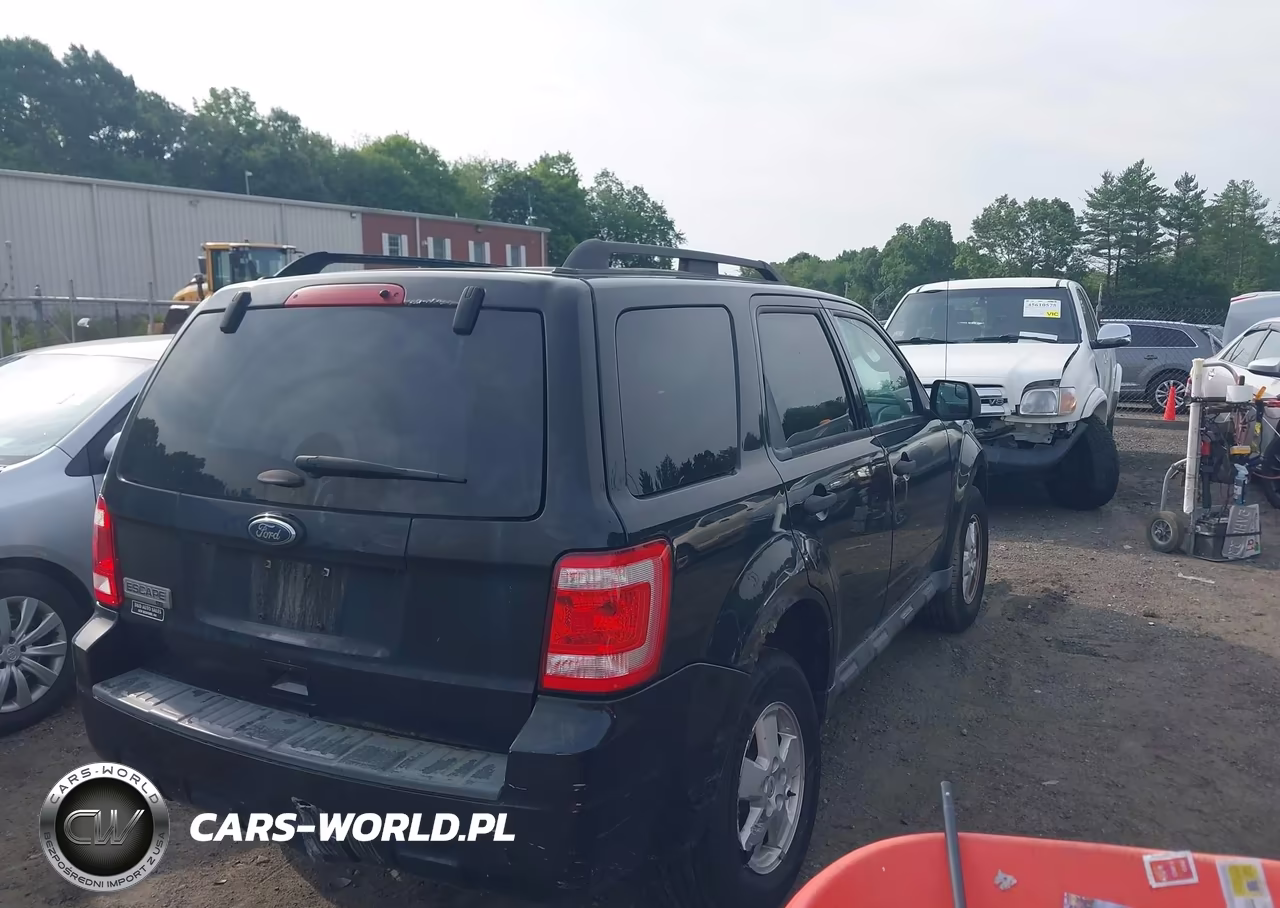 2011 Ford Escape Xlt VIN:1FMCU0D73BKC01158 - 4