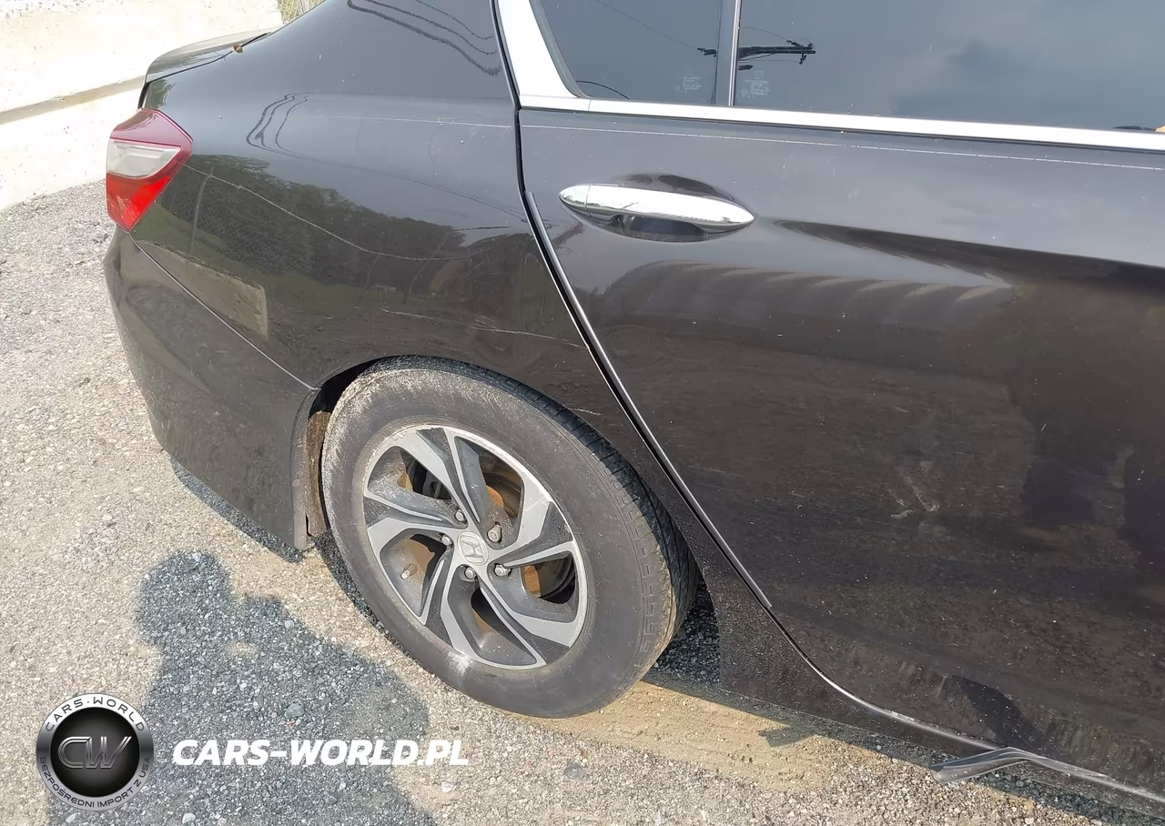 2017 Honda Accord Lx VIN:1HGCR2F30HA213019 - 18