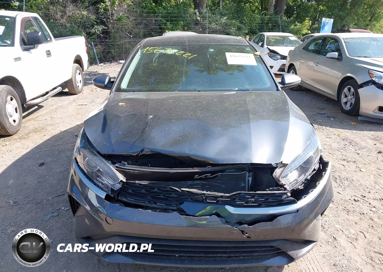2024 Kia Forte Lxs VIN:3KPF24AD6RE767675 - 12