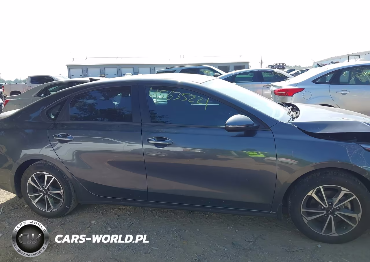 2024 Kia Forte Lxs VIN:3KPF24AD6RE767675 - 13