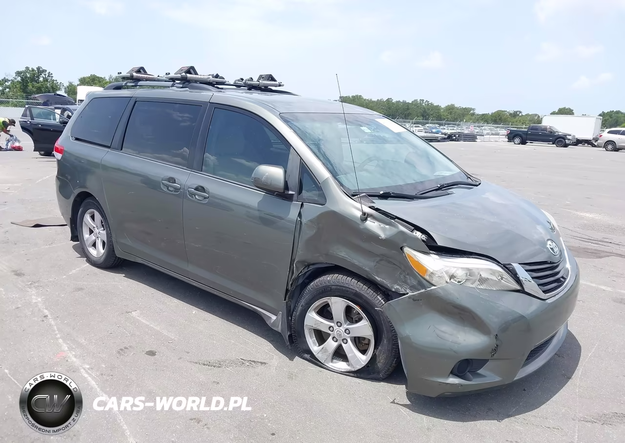 2011 Toyota Sienna Le V6