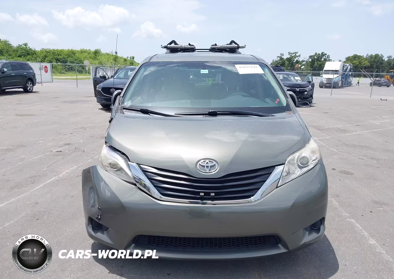 2011 Toyota Sienna Le V6 VIN:5TDKK3DC6BS156309 - 11