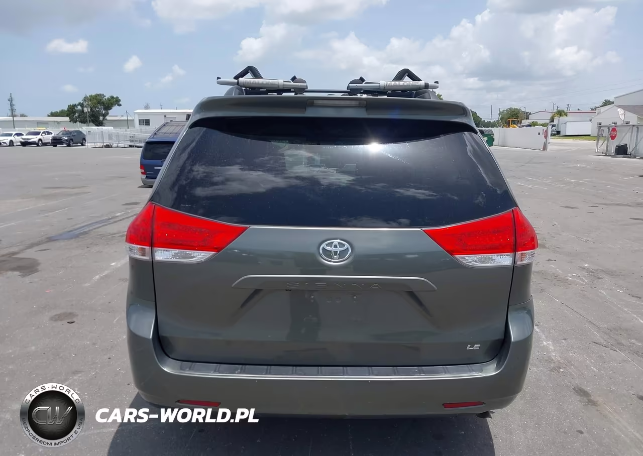 2011 Toyota Sienna Le V6 VIN:5TDKK3DC6BS156309 - 15