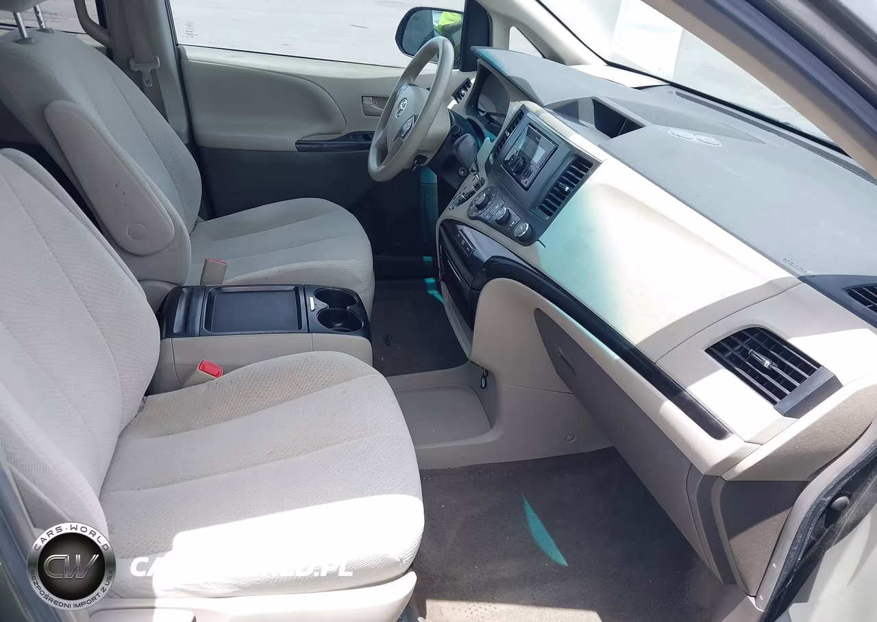 2011 Toyota Sienna Le V6 VIN:5TDKK3DC6BS156309 - 5