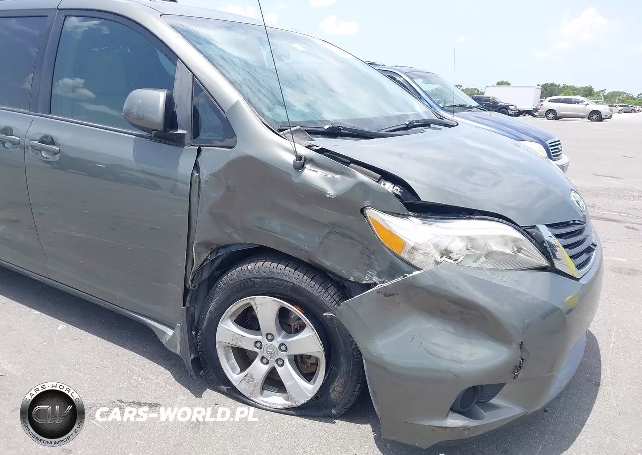2011 Toyota Sienna Le V6 VIN:5TDKK3DC6BS156309 - 6