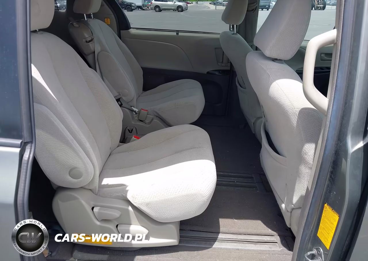 2011 Toyota Sienna Le V6 VIN:5TDKK3DC6BS156309 - 8