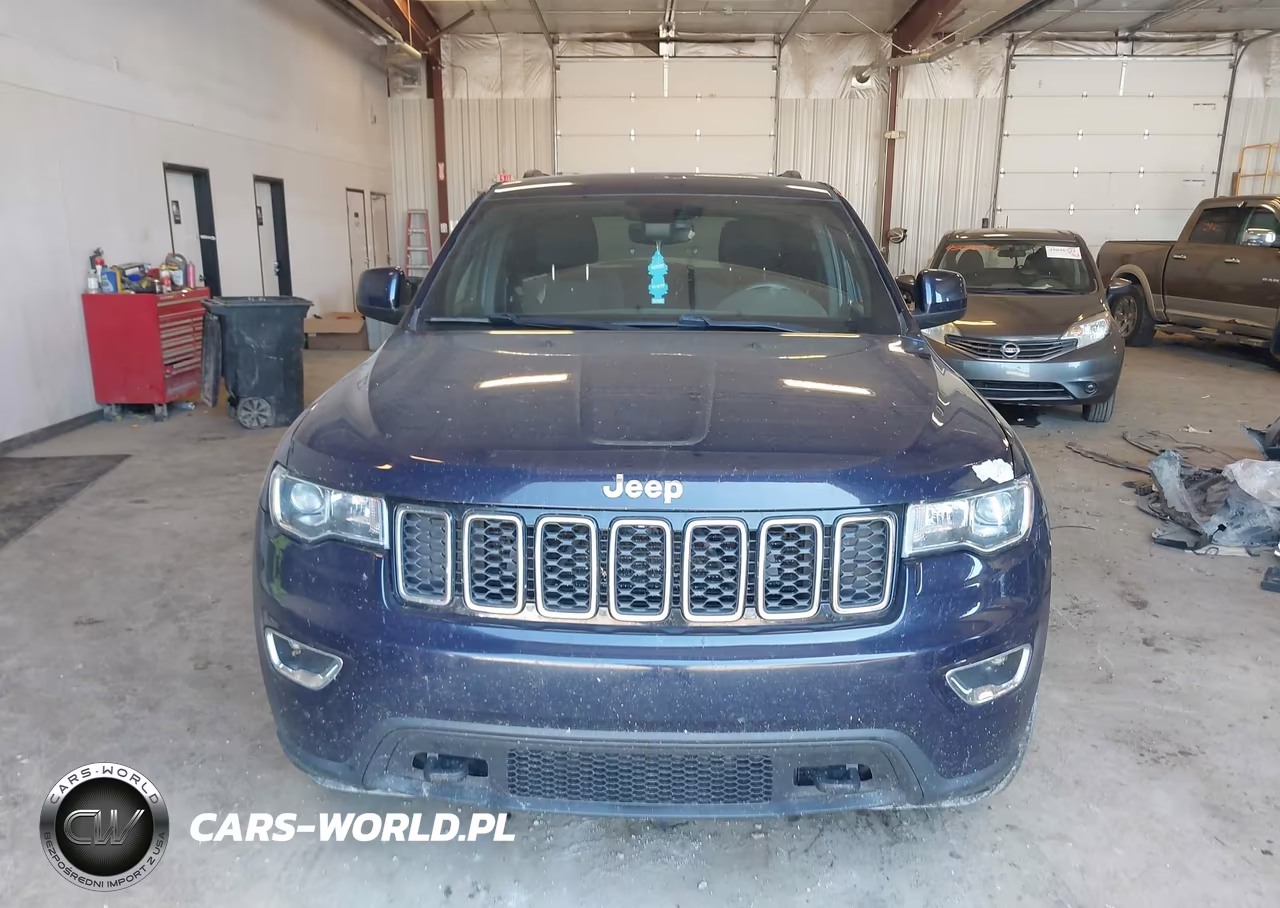 2017 Jeep Grand Cherokee Laredo VIN:1C4RJFAGXHC843605 - 12