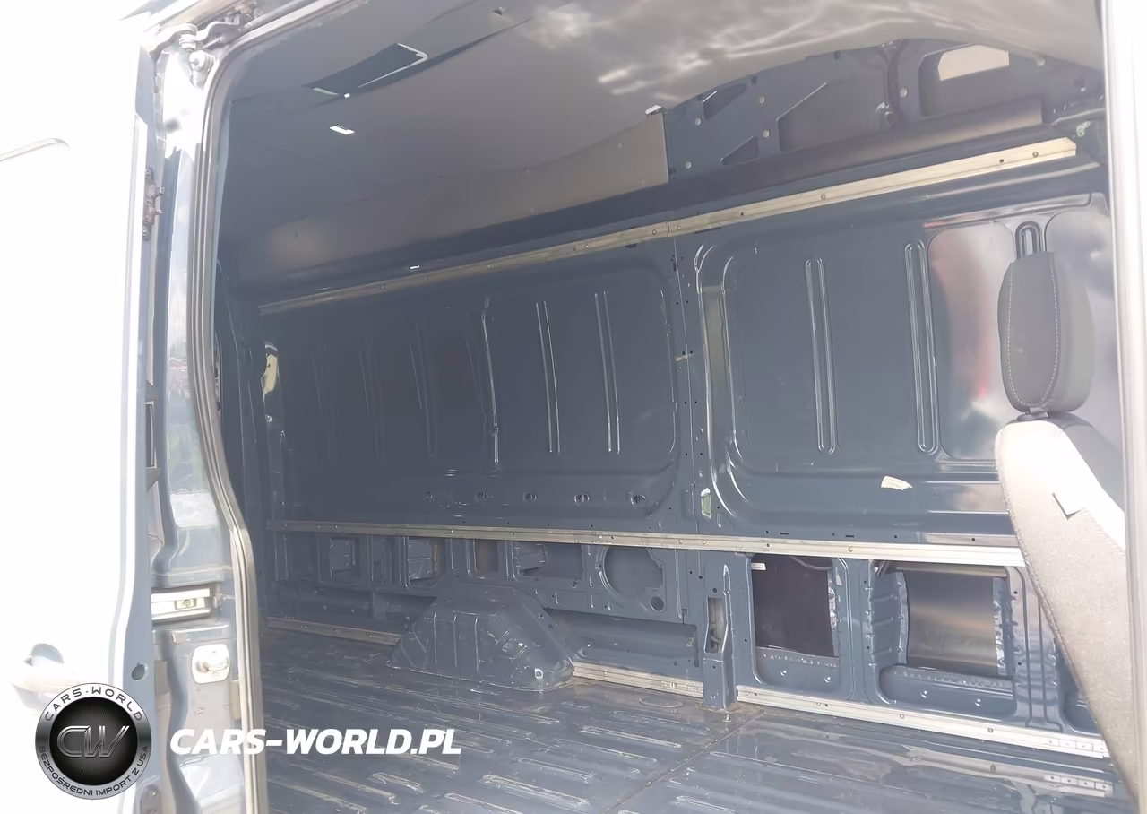 2020 Ford Transit-250 Cargo Van VIN:1FTBR3X86LKA18118 - 8