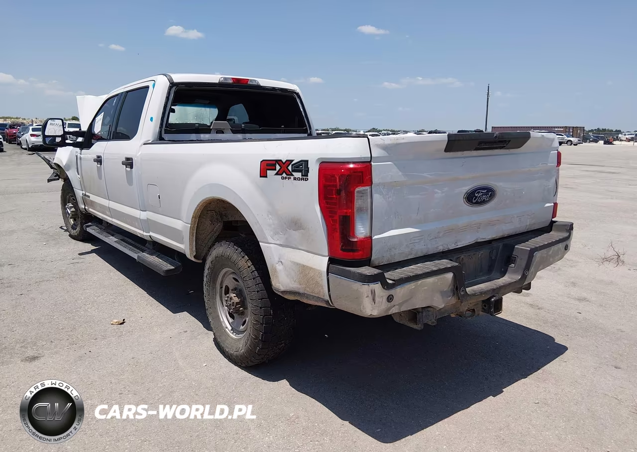 2017 Ford F-350 Xlt VIN:1FT8W3BT2HEC24816 - 3