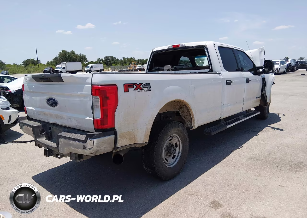 2017 Ford F-350 Xlt VIN:1FT8W3BT2HEC24816 - 4