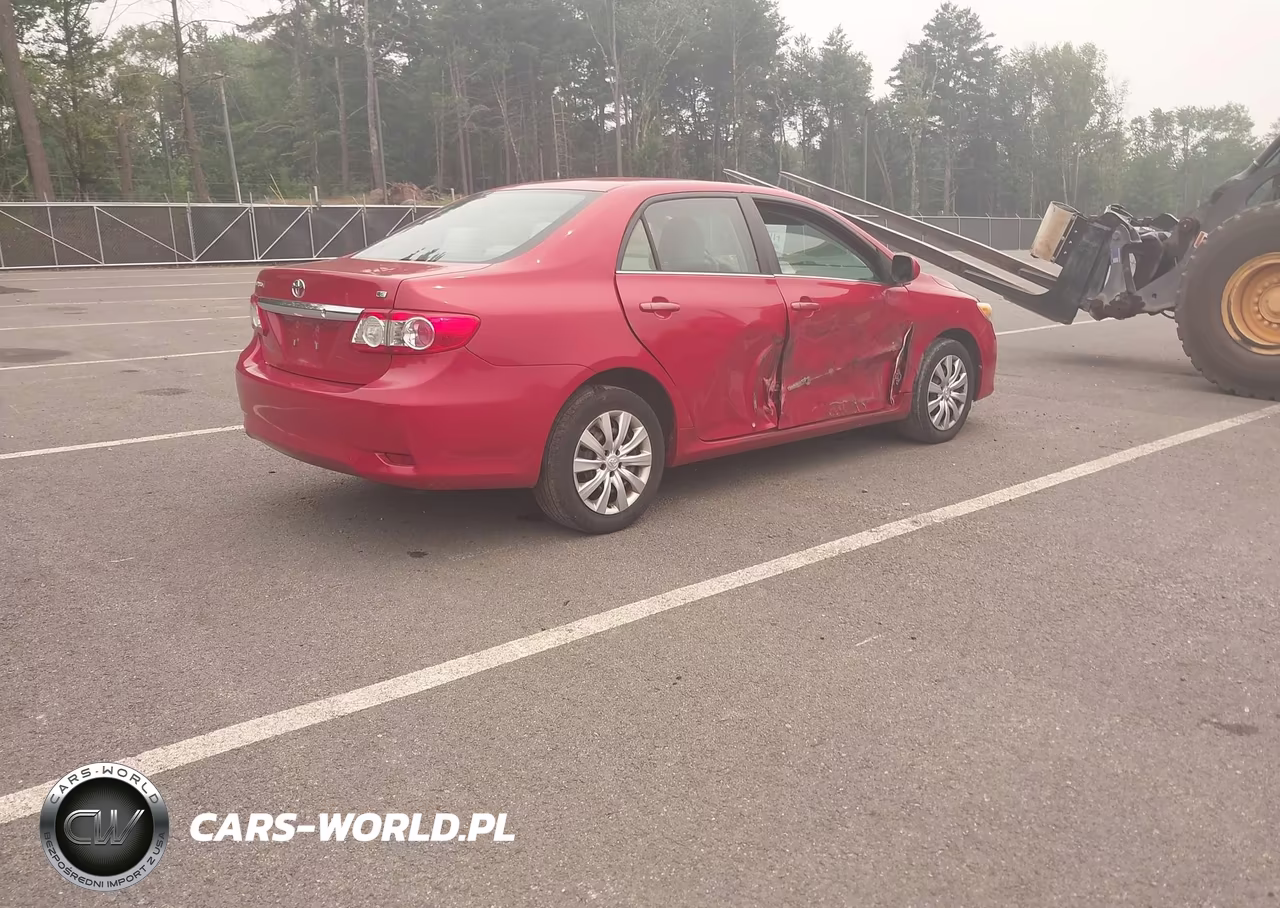 2013 Toyota Corolla Le VIN:2T1BU4EE6DC031998 - 4