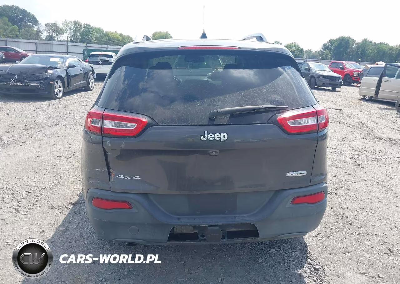 2017 Jeep Cherokee Latitude 4X4 VIN:1C4PJMCB4HW537673 - 16