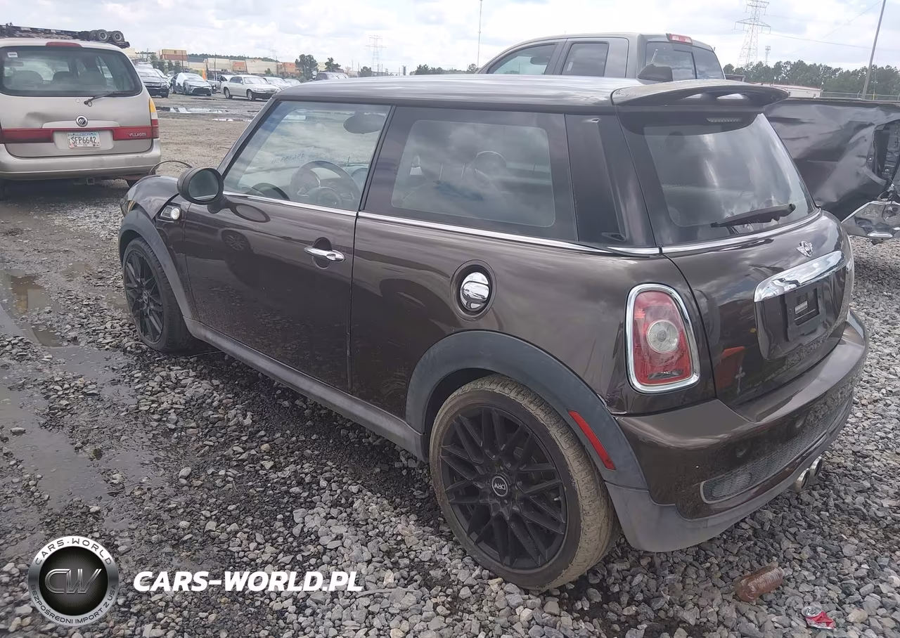 2010 Mini Cooper S VIN:WMWMF7C52ATZ72521 - 3
