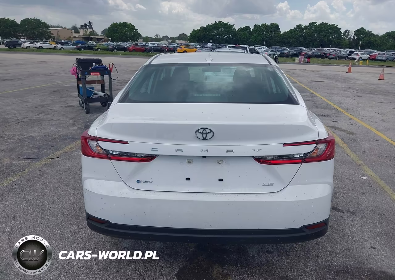 2026 Toyota Camry Le VIN:4T1DAACK5TU253938 - 16