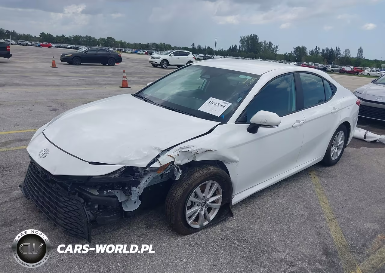 2026 Toyota Camry Le VIN:4T1DAACK5TU253938 - 2