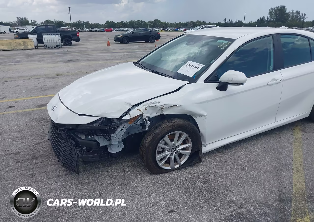 2026 Toyota Camry Le VIN:4T1DAACK5TU253938 - 6
