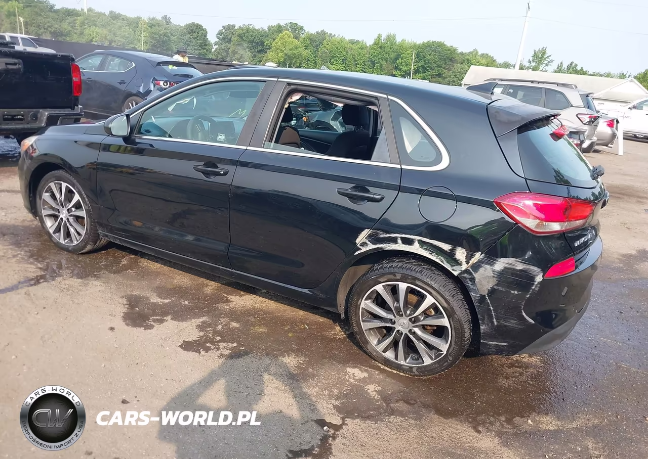 2018 Hyundai Elantra Gt VIN:KMHH35LE7JU077310 - 3