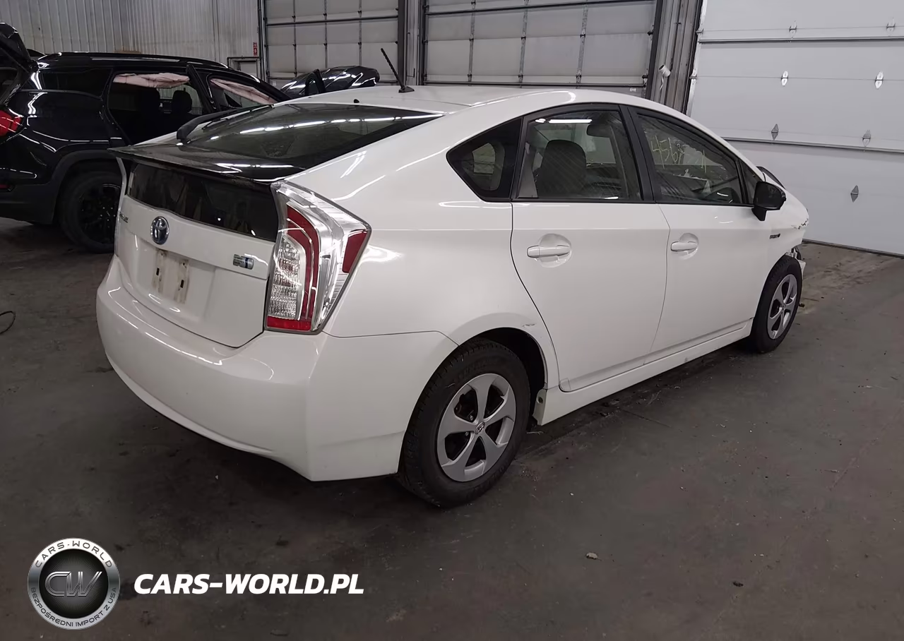 2012 Toyota Prius Two VIN:JTDKN3DU2C5375422 - 4