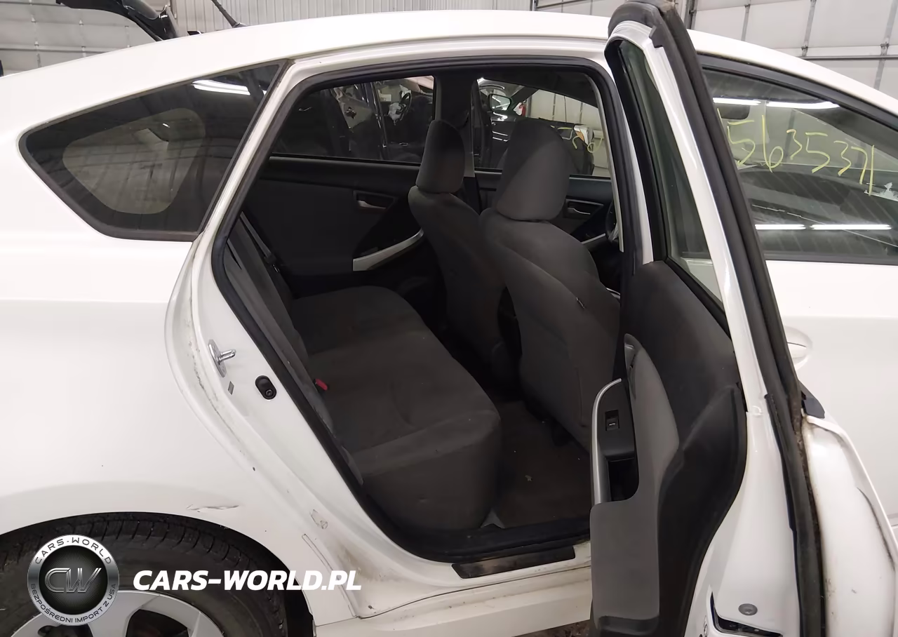 2012 Toyota Prius Two VIN:JTDKN3DU2C5375422 - 8