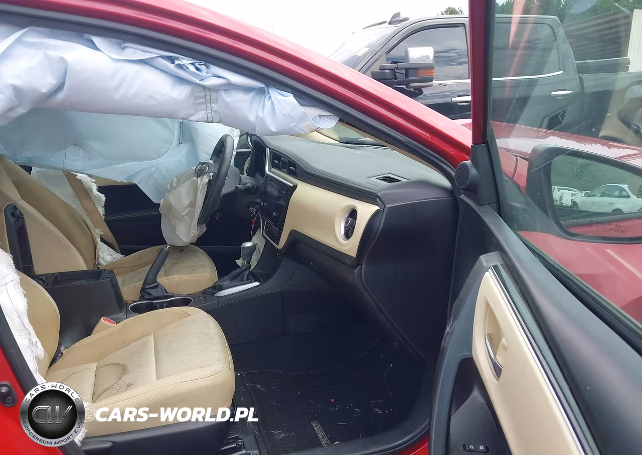 2017 Toyota Corolla Le VIN:5YFBURHE6HP682076 - 5