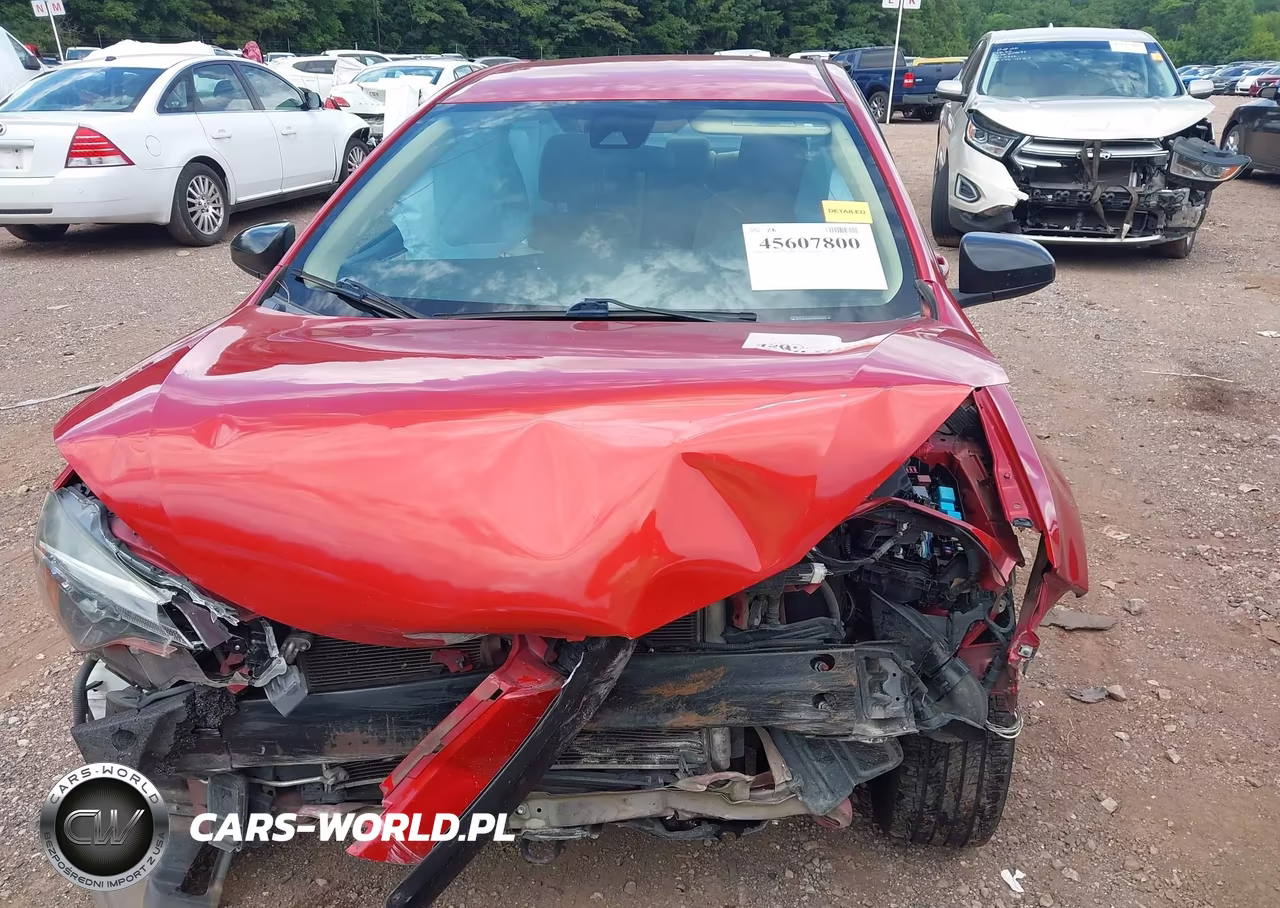2017 Toyota Corolla Le VIN:5YFBURHE6HP682076 - 6