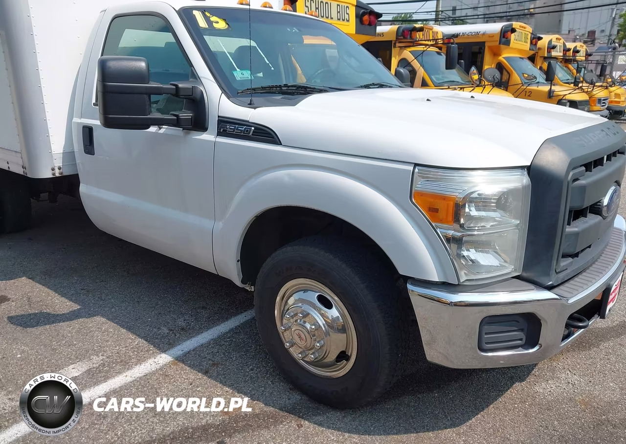 2013 Ford F-350 Chassis Xl