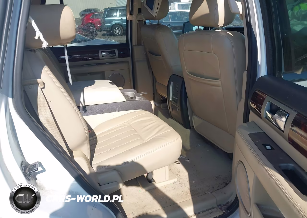 2006 Lincoln Navigator Luxury-Ultimate VIN:5LMFU285X6LJ30121 - 8