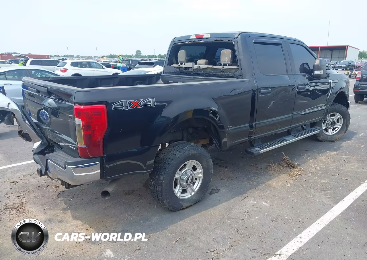 2017 Ford F-250 Xlt VIN:1FT7W2B67HEE75752 - 4