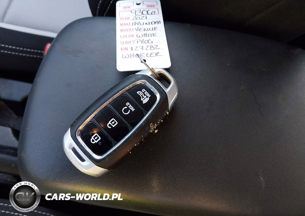 2021 Hyundai Venue Sel VIN:KMHRC8A30MU127282 - 11