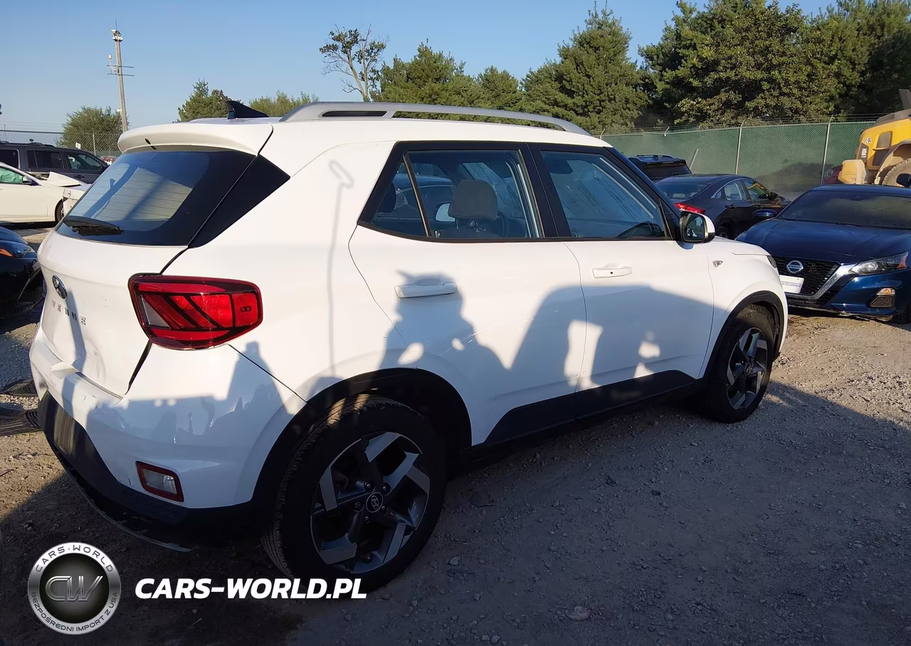 2021 Hyundai Venue Sel VIN:KMHRC8A30MU127282 - 4