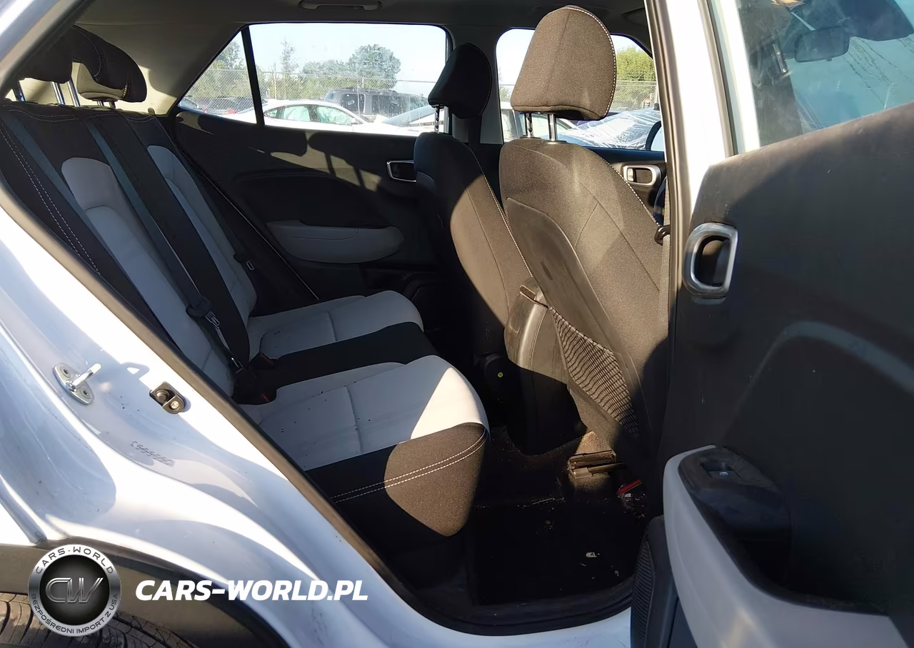 2021 Hyundai Venue Sel VIN:KMHRC8A30MU127282 - 8