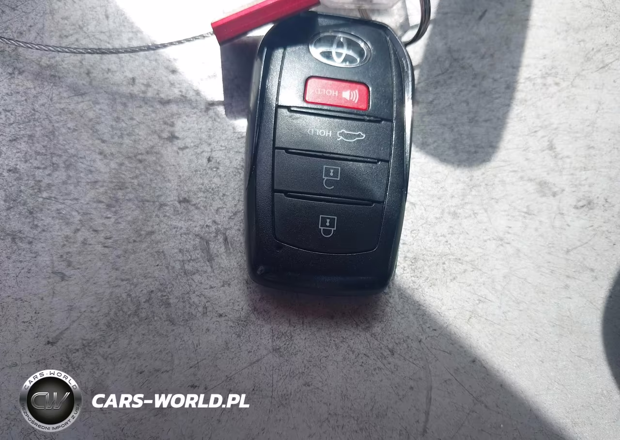 2025 Toyota Camry Le VIN:4T1DAACK7SU553866 - 11