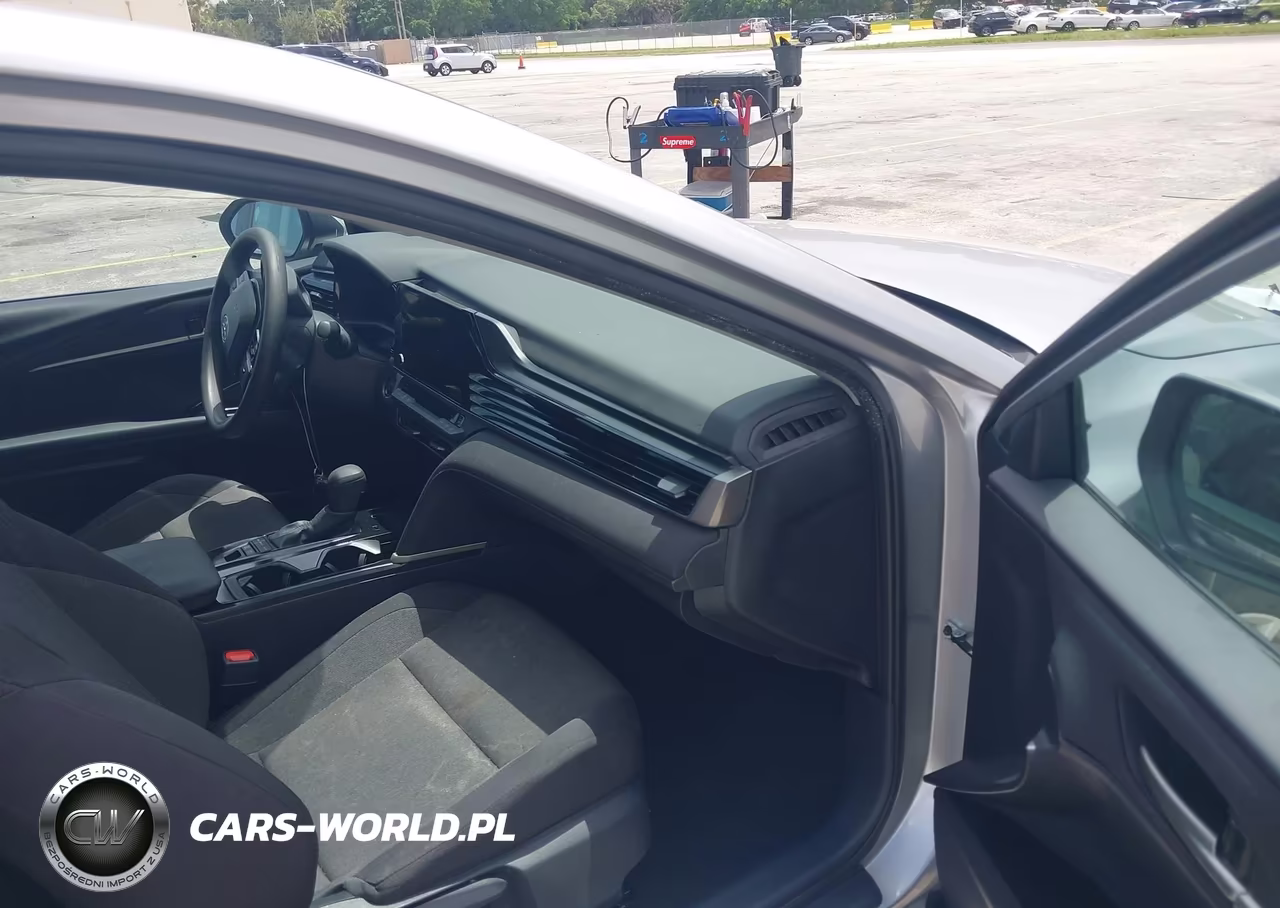 2025 Toyota Camry Le VIN:4T1DAACK7SU553866 - 5