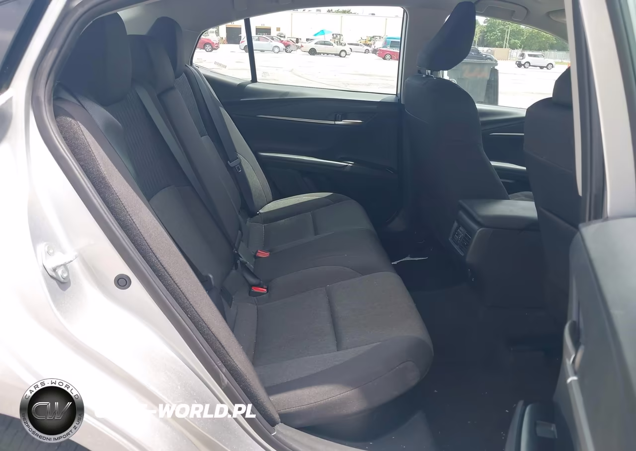 2025 Toyota Camry Le VIN:4T1DAACK7SU553866 - 8