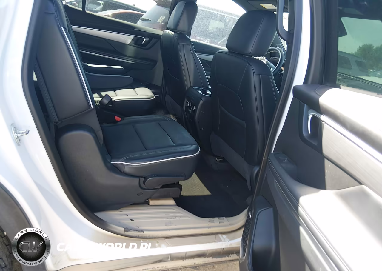 2025 Buick Enclave Preferred Fwd VIN:5GAEVARS6SJ181914 - 8